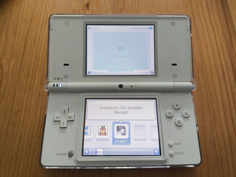 Nintendo DSi Pokemon White (edição limitada)