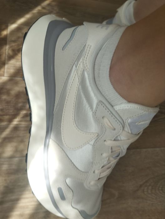Жіночі кросівки Nike Phoenix waffle