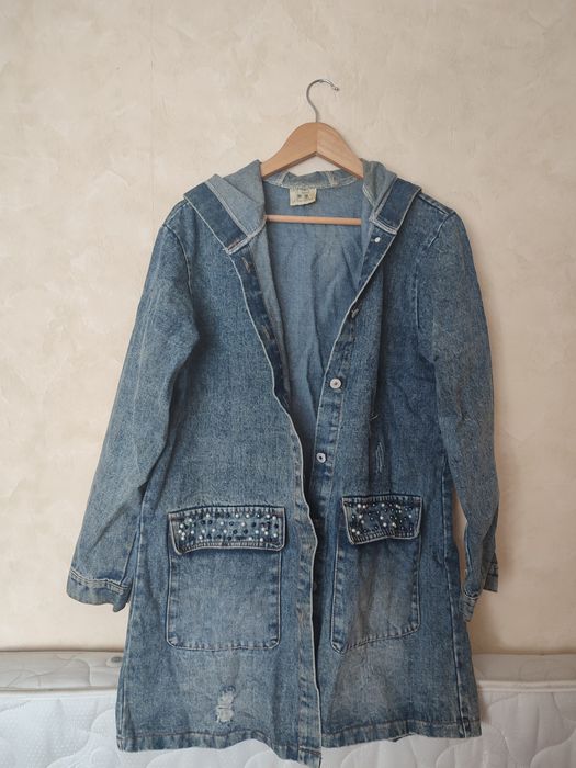 Джинсова жіноча куртка