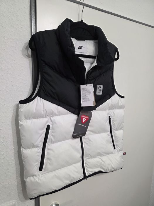 Жилетка NIKE AIR MAX Storm-Fit PRIMALOFT нова original