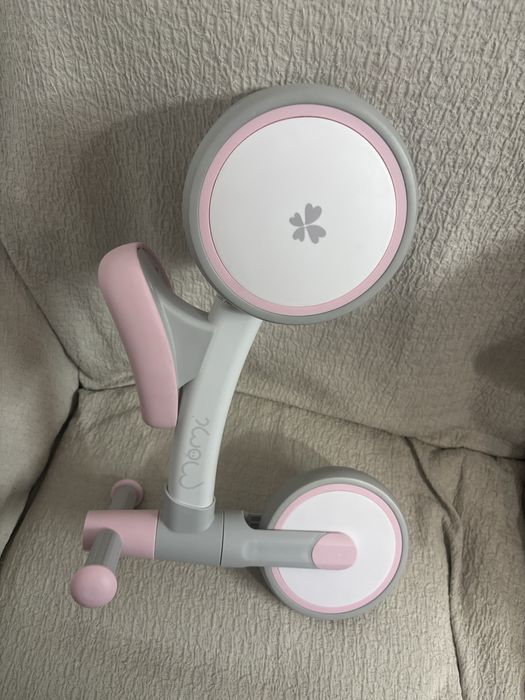 Mini Bicicleta para criança Momi Rosa