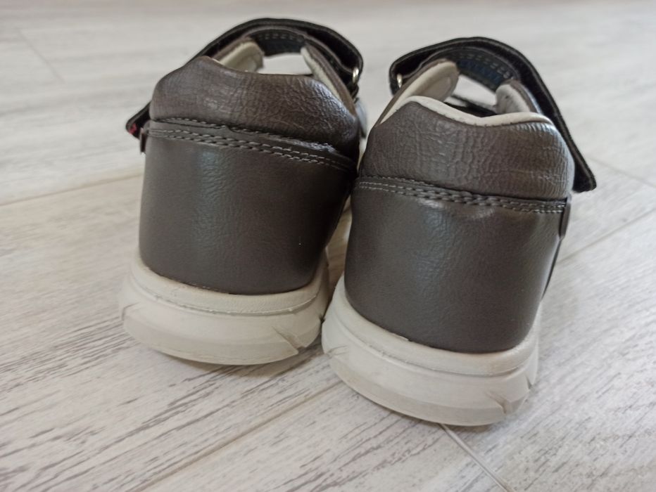 Босоніжки для хлопчика 29 розмір