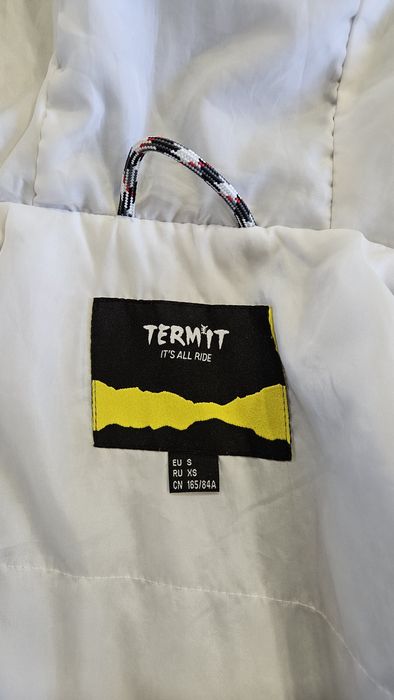 стильна та практична куртка Termit