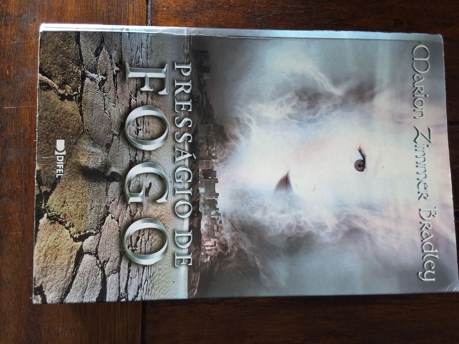 Livros do mundo de fantasia, vários autores