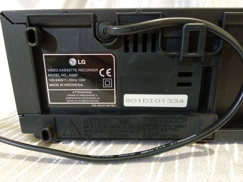 Відеомагнітофон LG N30P