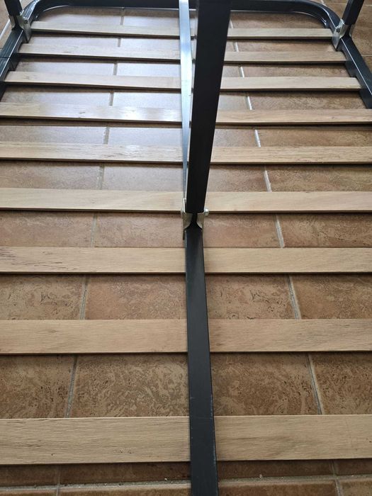 ESTRADO   solteiro con 5 patas