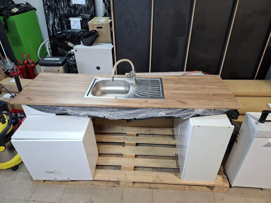 Blat kuchenny wraz ze zlewozmywak