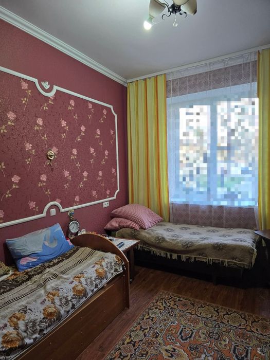 Продам 2-ох кімнатну квартиру по вул.Героїв Майдану