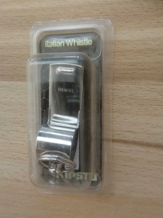 Włoski gwizdek Kipsta