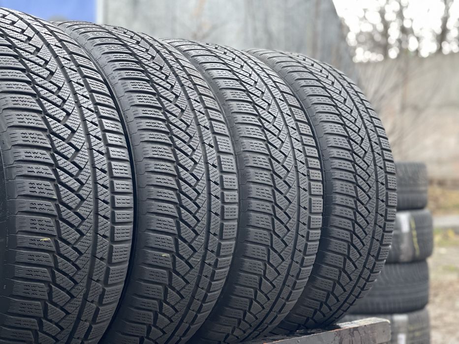 Шини Зимові 4шт 235/55 R17 Continental TS850P