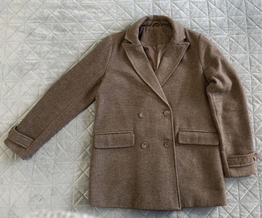 Пальто жіноче демісезонне