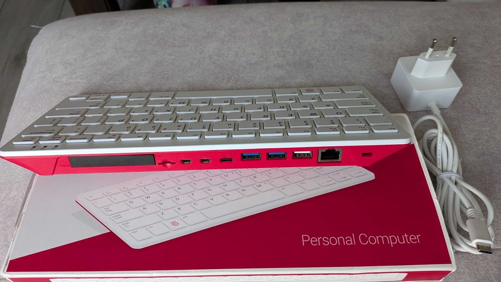 Komputer Raspberry Pi400