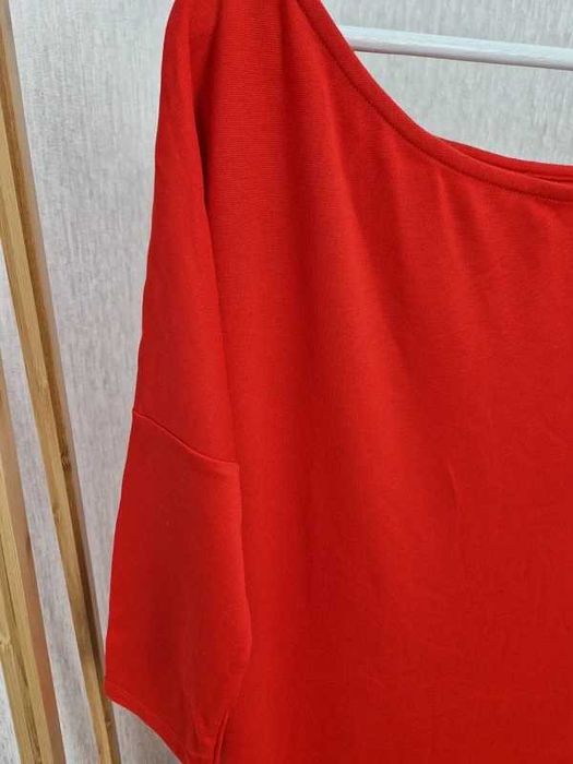 Czerwona dzianinowa sukienka oversize nietoperz / kimono