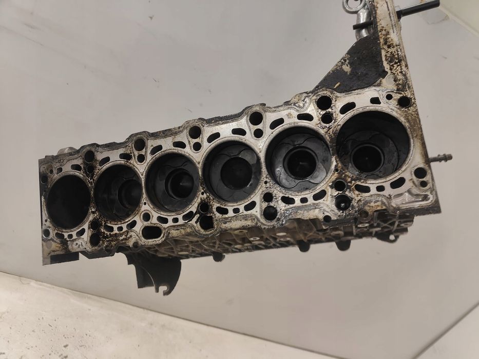 bmw x5 e70 dół silnika m57 7792822 po uszkodzeniu łańcucha rozrządu