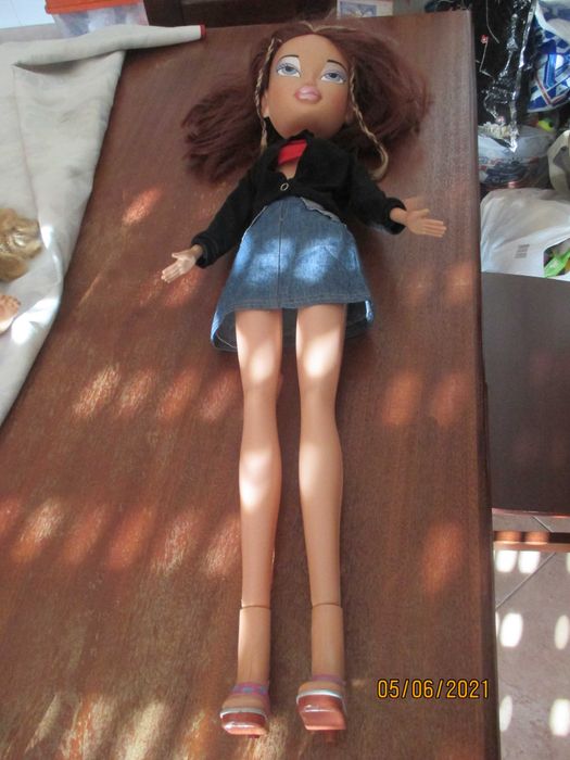 Boneca comprida com 80 cms