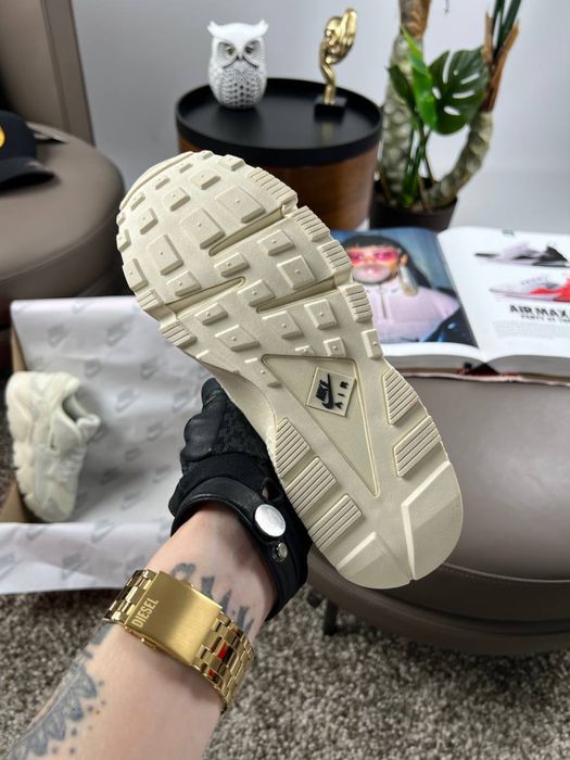 Жіночі кросівки найк хуарачі Nike Air Huarache Beige [36-41]