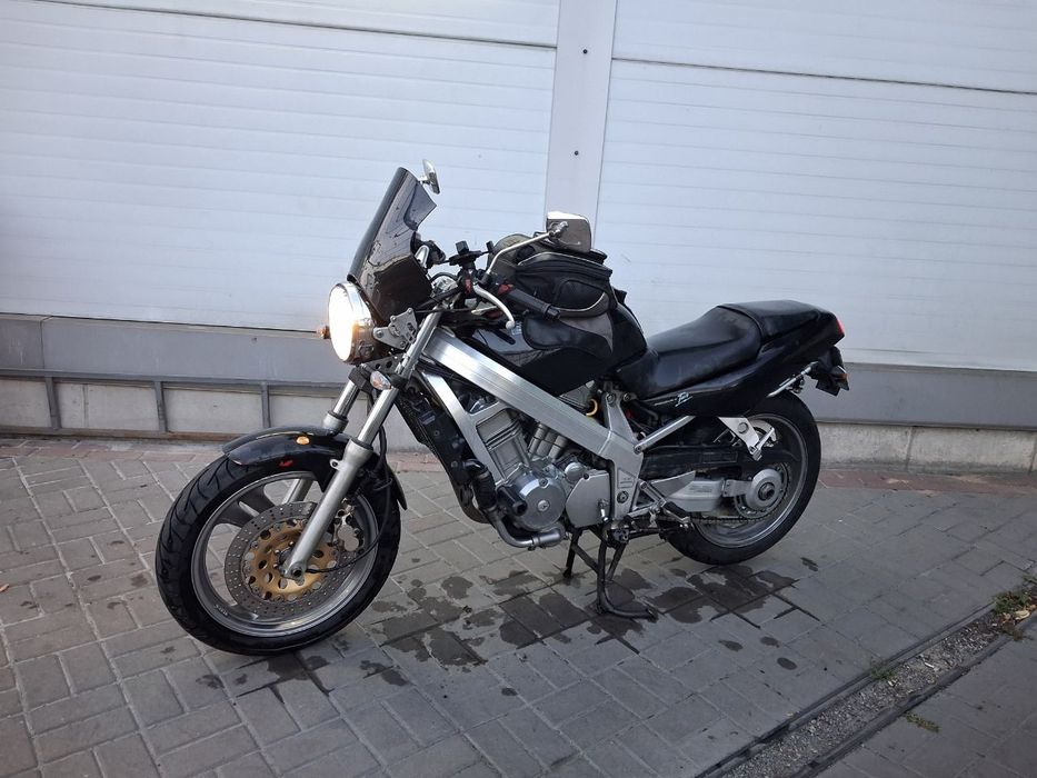 Продам мотоцикл Honda Bros 400