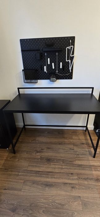 Biurko Jysk Tistrup czarne