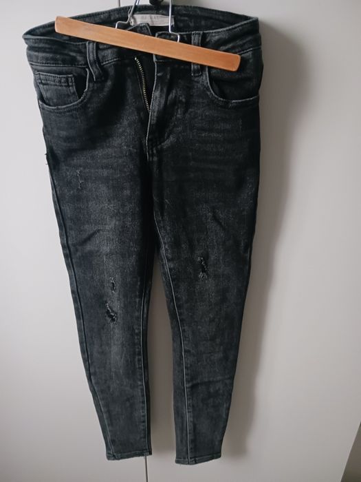 Sprzedam spodnie roz xs