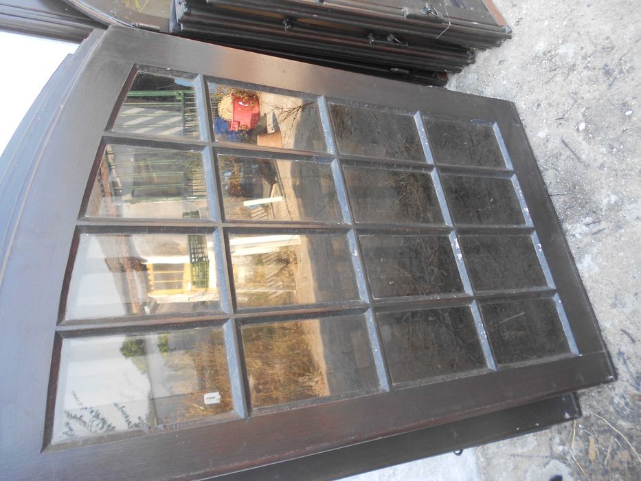 Antique solid wood windows in good condition various sizes64575279495042122
