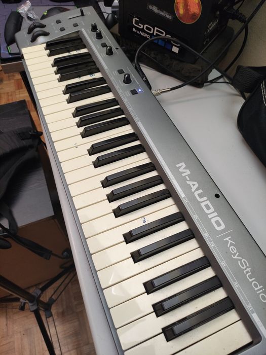 Teclado midi maudio stand alone Valongo • OLX Portugal