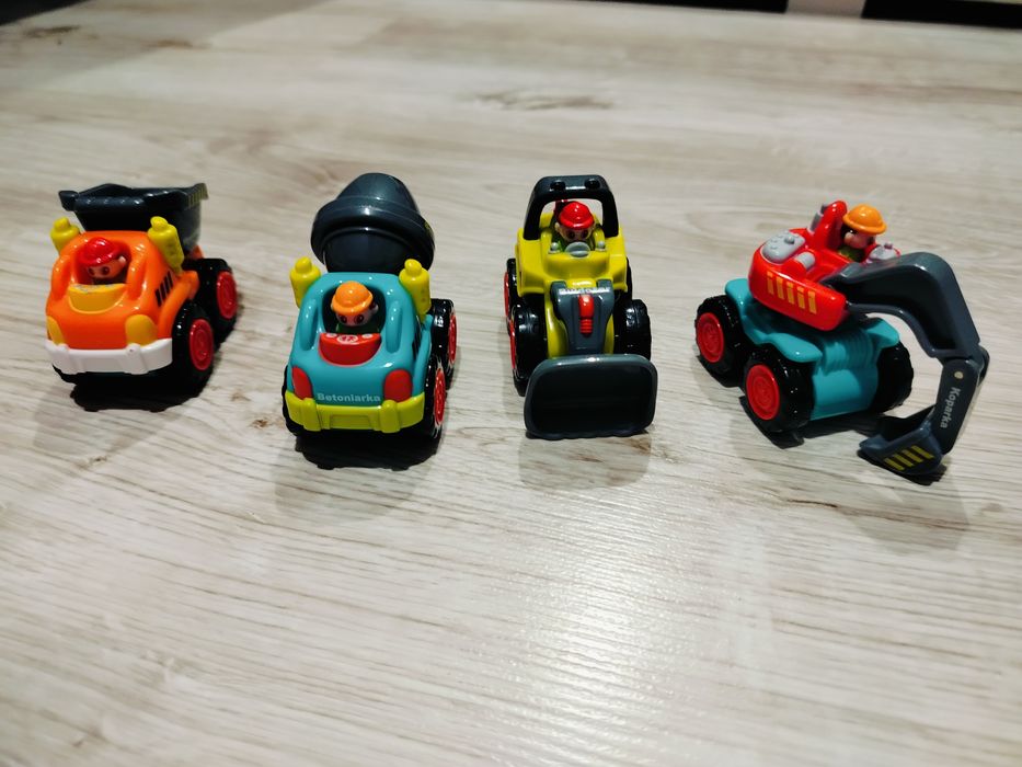 Małe samochodziki budowlane bezpieczne dla maluchów