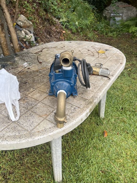Bomba de agua nova
