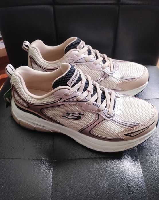 Продам Кросівки skechers