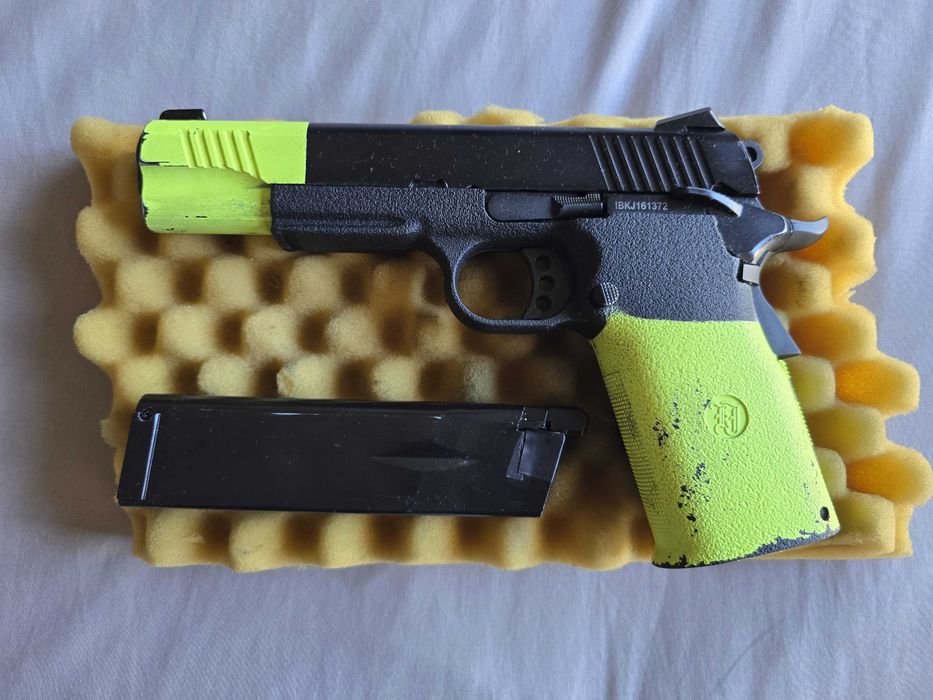 Airsoft Pistola Hi-Capa 5.1 KJW a CO2