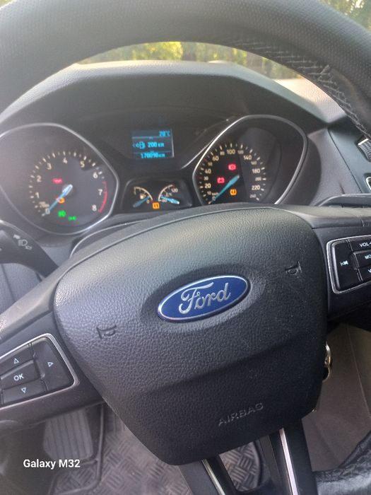 Форд фокус 3  офіційна