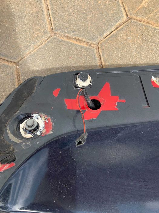 Aileron / Spoiler traseiro MG ZR com 3.º stop