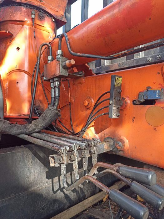 Продам кран маніпулятор атлас