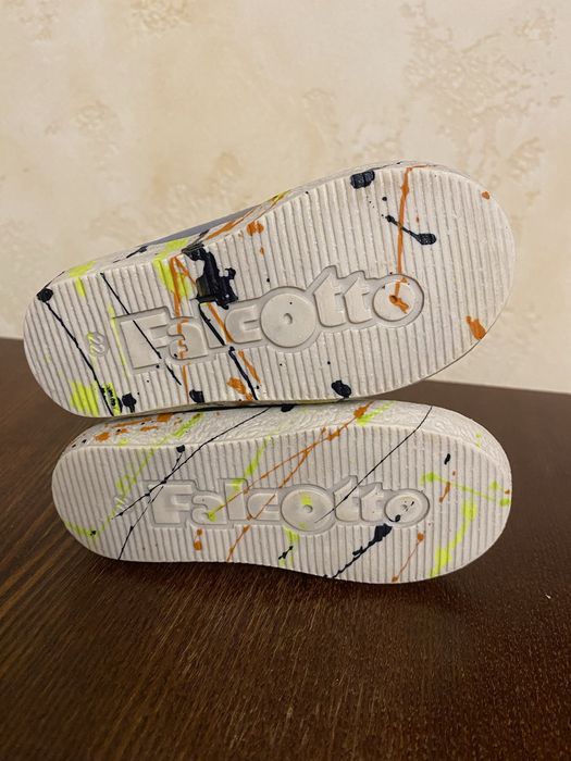 Дитячі черевики 375 грн