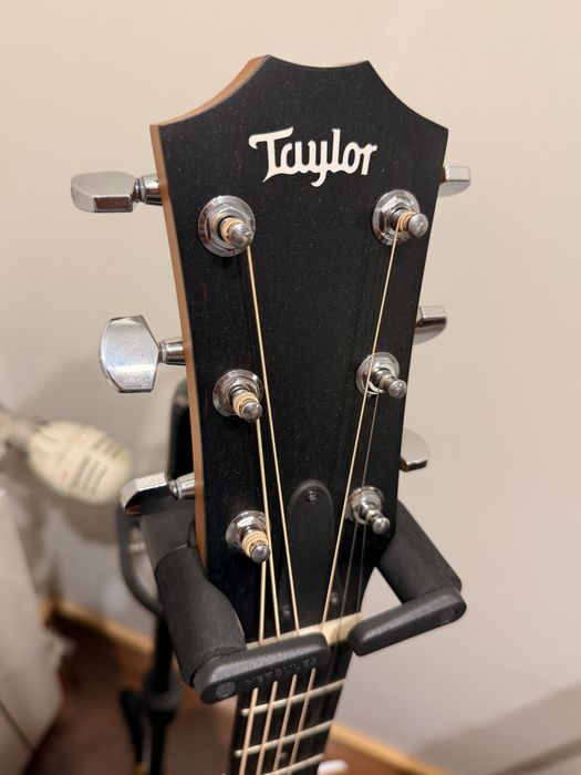 Guitarra Taylor 214ce Koa