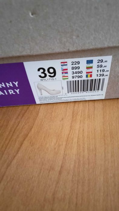 Buty damskie na obcasie -eleganckie