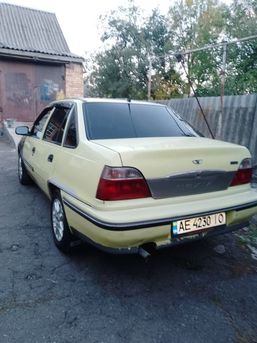 Нексия 2006г. 1.5 8кл. газ 2 1000$ без торгов.