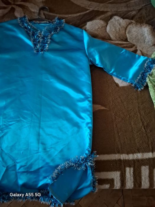 Продам красивую наряднаю