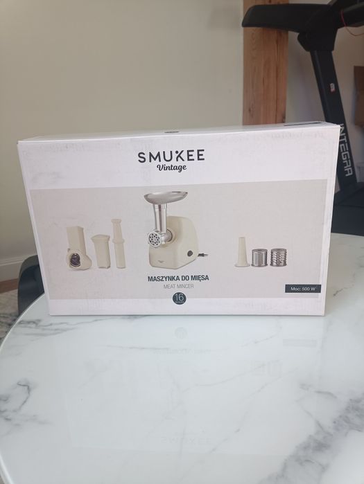 Maszynka do mięsa nowa  Smukee