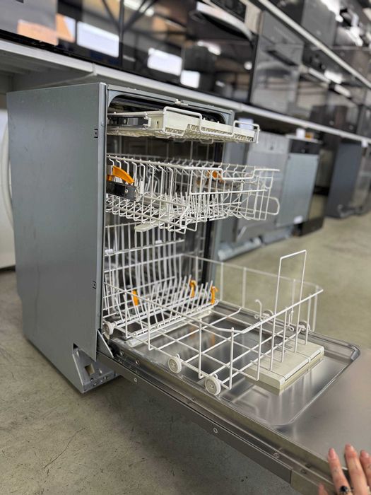 Посудомийна машина Miele G 4860 SCVI 45см - доставка 750грн