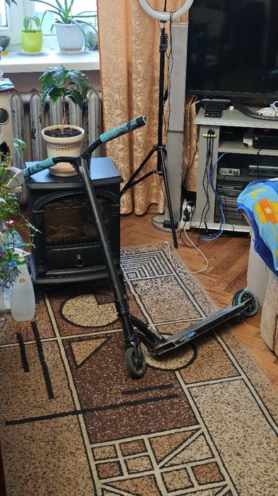 Трюковий самокат стан 7І10 тріщин немає