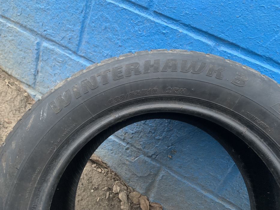 Firestone winterhawk 3 r16 225 55
