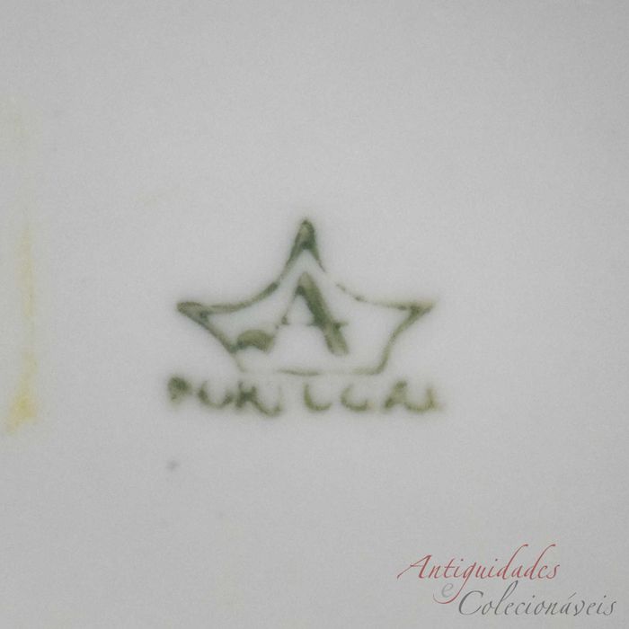 Caixa redonda porcelana Artibus decoração carros antigos
