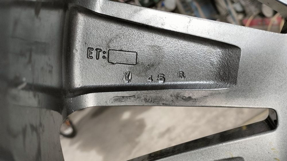 Felga aluminiowa 5x120 R19  8.5JJX19H2