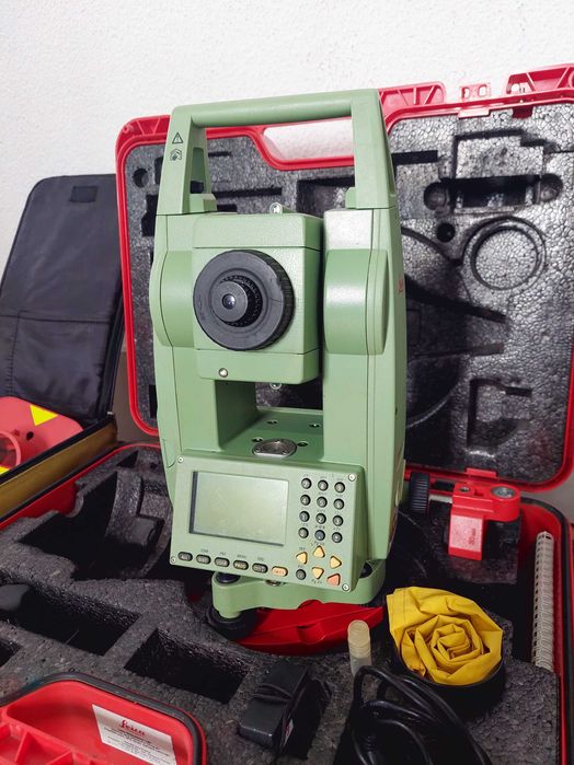 Leica TCR 705 Digital Level