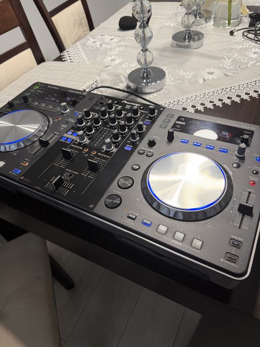 Sprzedam pionner xdj r1