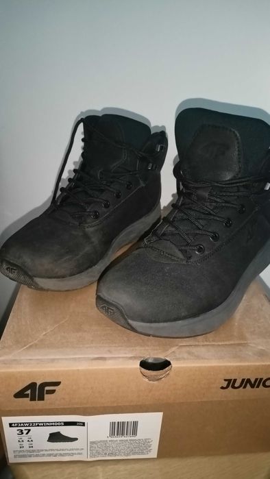 Buty zimowe 4F Junior Czarne rozmiar 37
