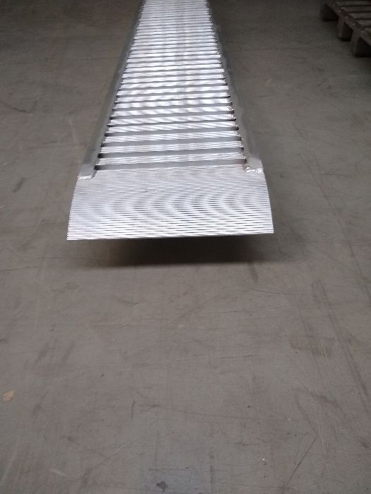 Najazdy aluminiowe 2,5m do 3T i wiele innych do minikoparek. Dostawa!
