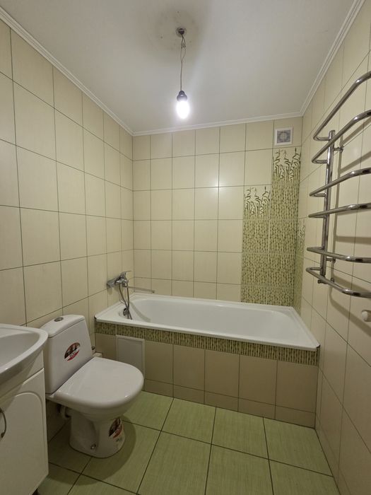 Продам 3-х кімн.кв в центрі. АО.