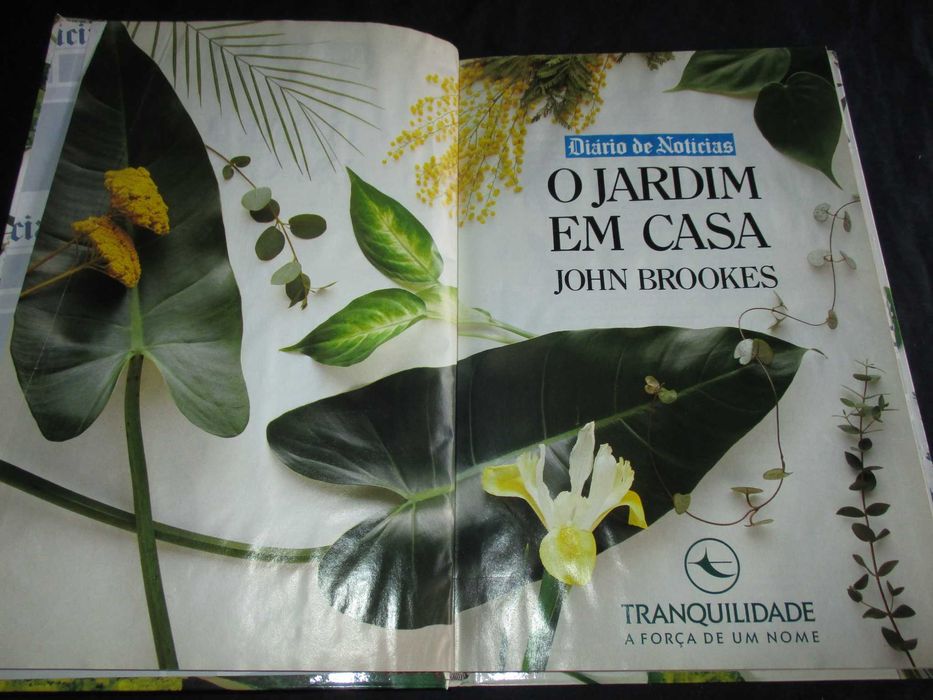 Livro O Jardim em Casa Plantas de Interior