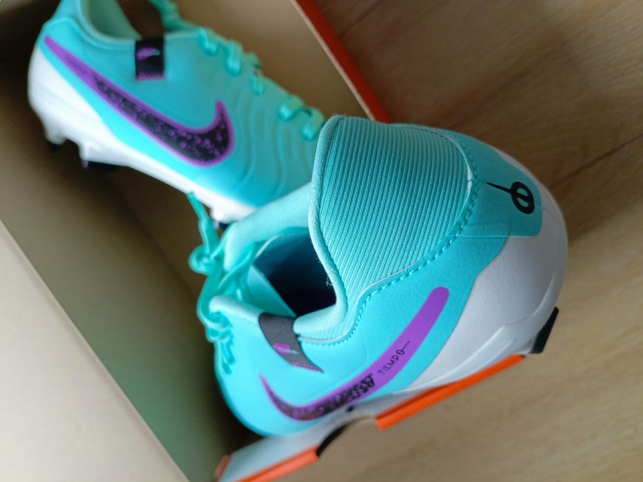 Oryginalne korki Lanki Nike Tiempo turkusowe buty piłkarskie